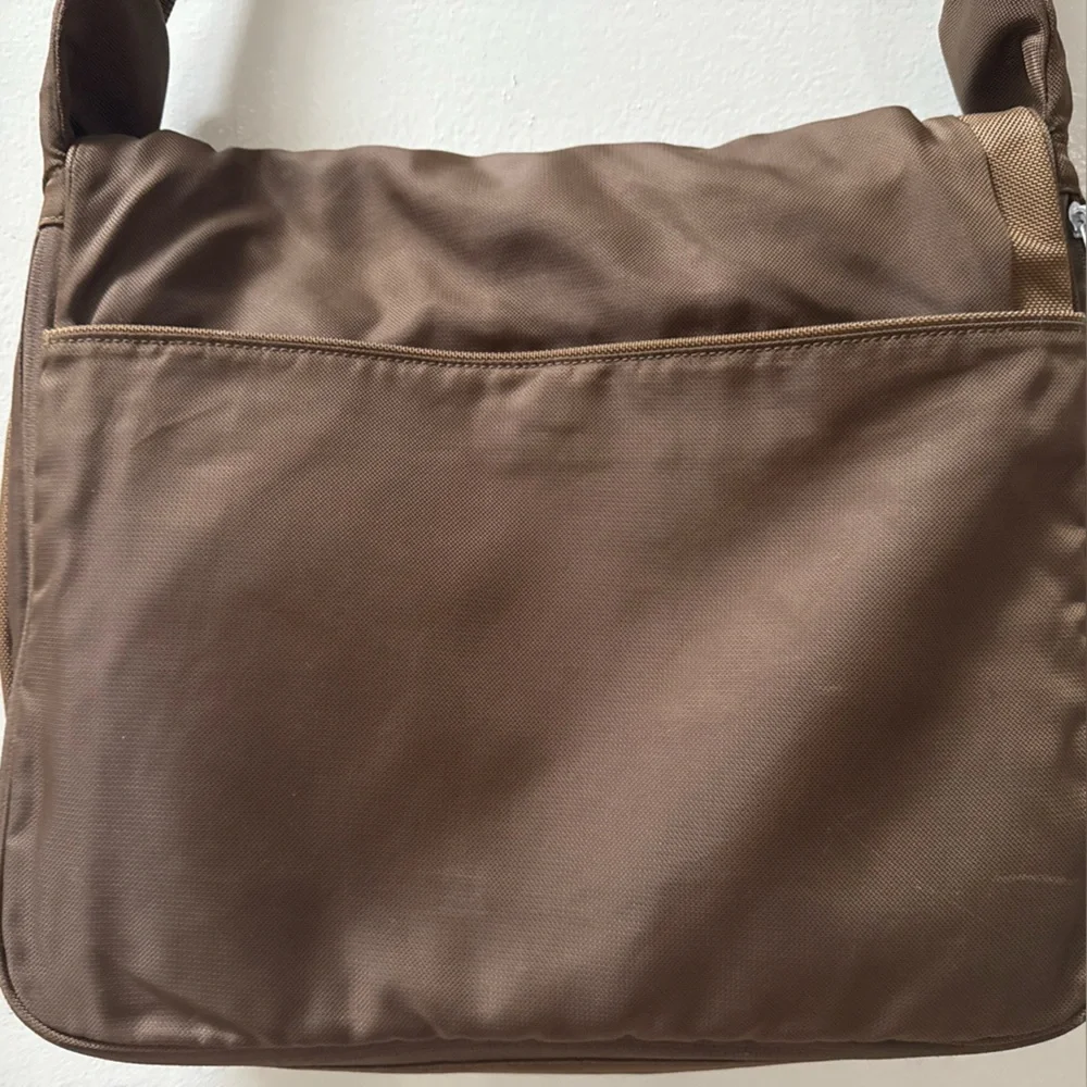 Tech by TUMI 5112B Expandable Brown Orange Laptop Messenger Shoulder Bag